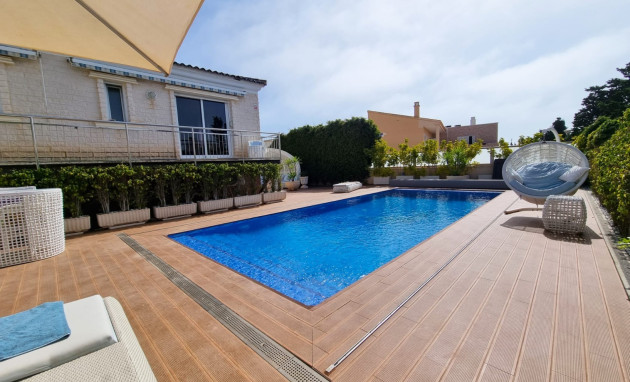 Herverkoop - Detached Villa - Torrevieja - La Mata - Town
