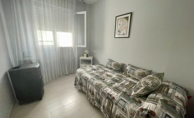 Herverkoop - Apartment - Torrevieja - Playa Del Cura