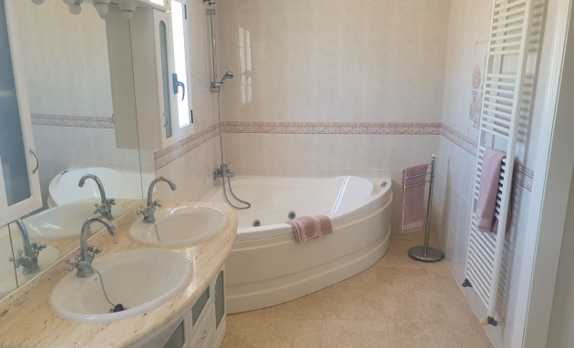 Herverkoop - Detached Villa - Algorfa - Lomas de La Juliana