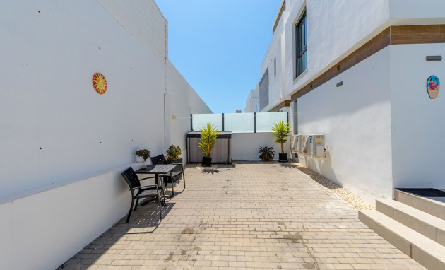 Herverkoop - Detached Villa - Orihuela Costa - Villamartin