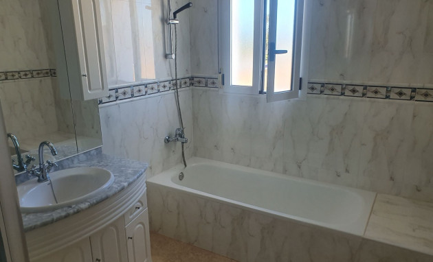 Herverkoop - Detached Villa - Algorfa - Lomas de La Juliana