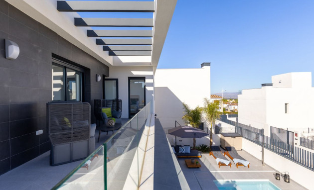 Herverkoop - Detached Villa - Algorfa - La Finca Golf Resort