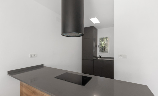 Lange Termijn Verhuur - Bungalow - Gelijkvloers - Torrevieja - Zona los Frutales