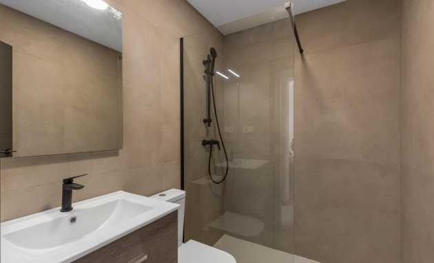 Lange Termijn Verhuur - Bungalow - Gelijkvloers - Torrevieja - Zona los Frutales