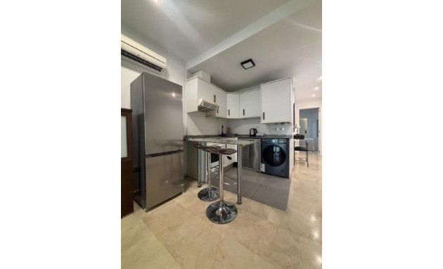 Herverkoop - Apartment - Benidorm - Colonia Madrid