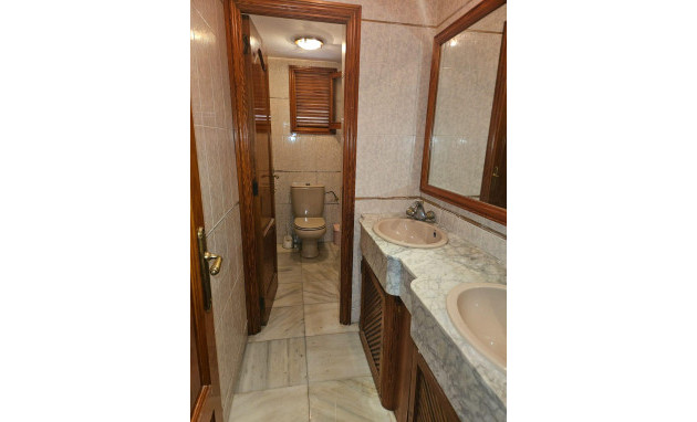 Herverkoop - Reclame - Alicante - Raval Roig-Virgen del Socorro