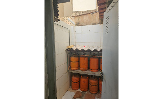 Herverkoop - Reclame - Alicante - Raval Roig-Virgen del Socorro