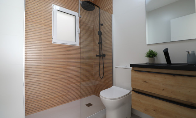 Herverkoop - Herenhuis - Torrevieja - San Luis