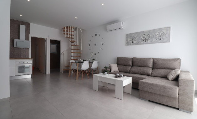 Herverkoop - Herenhuis - Torrevieja - San Luis