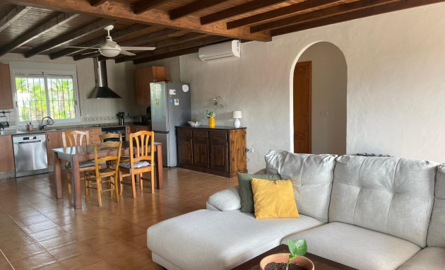 Herverkoop - Finca / Country Property - Abanilla