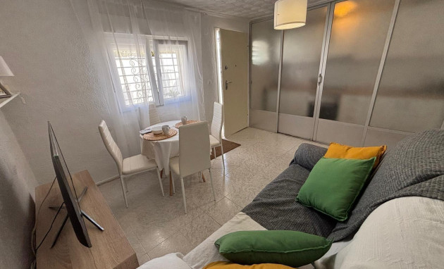 Herverkoop - Bungalow - Gelijkvloers - Torrevieja - El limonar