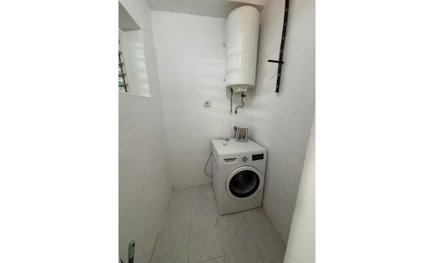 Herverkoop - Bungalow - Gelijkvloers - Torrevieja - El limonar