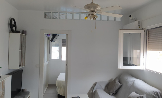 Herverkoop - Studio - Torrevieja - Acequion