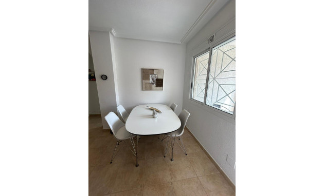 Herverkoop - Bungalow - Gelijkvloers - Torrevieja - Torreblanca