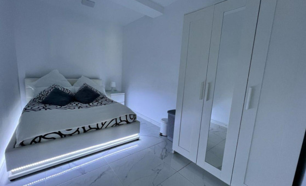 Herverkoop - Villa - Torrevieja - Torreta florida