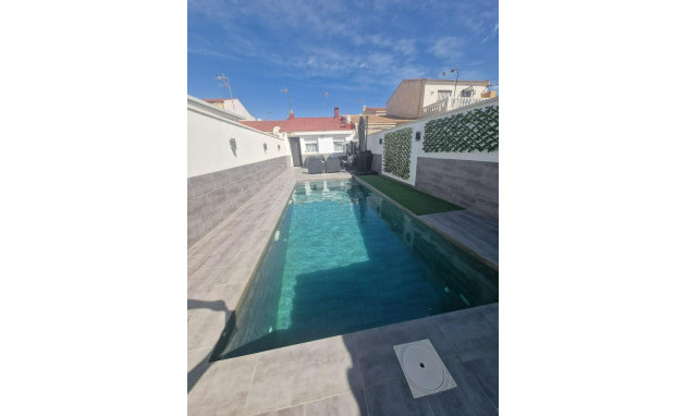 Herverkoop - Villa - Torrevieja - Torreta florida