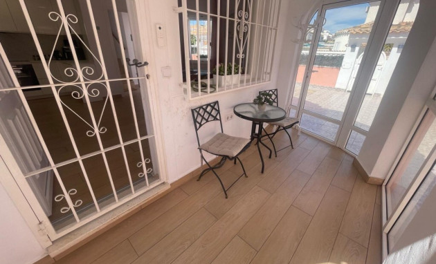 Reventa - Villa - Playa Flamenca
