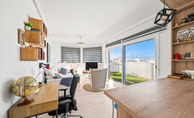 Herverkoop - Apartment - Penthouse - Torrevieja - La Mata