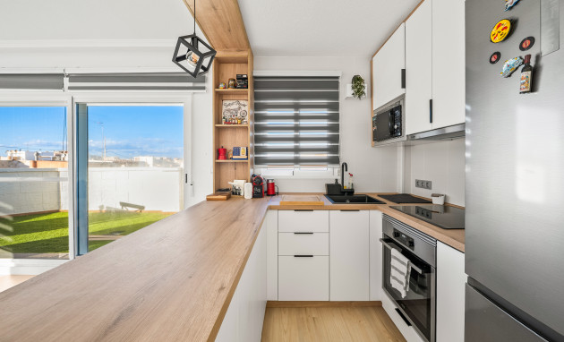 Herverkoop - Apartment - Penthouse - Torrevieja - La Mata