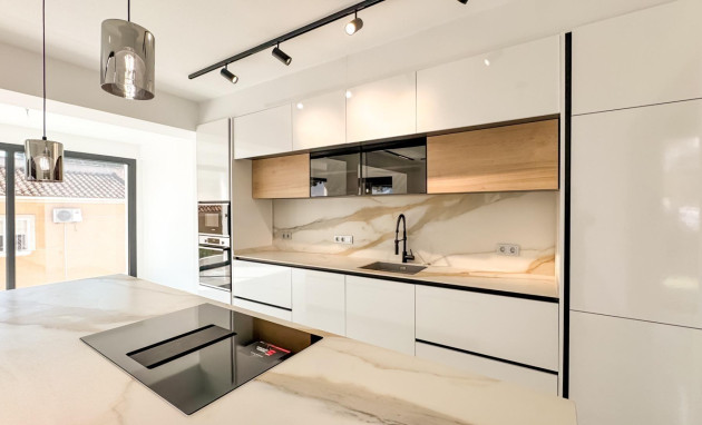 Revente - Villa - Torrevieja - Los balcones