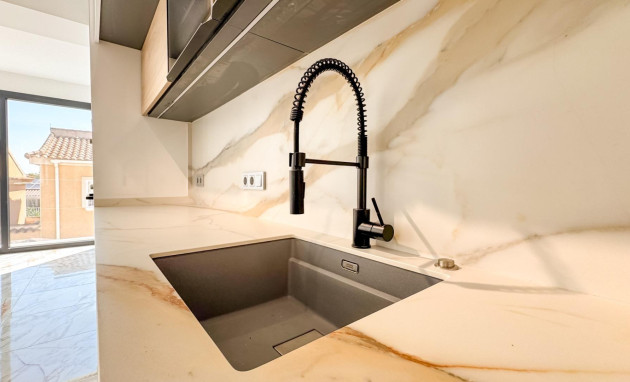 Revente - Villa - Torrevieja - Los balcones