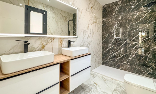 Revente - Villa - Torrevieja - Los balcones