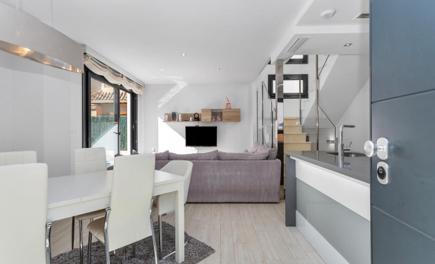 Herverkoop - Villa - Torrevieja - Sector 25