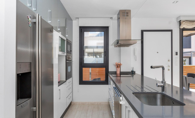 Herverkoop - Villa - Torrevieja - Sector 25