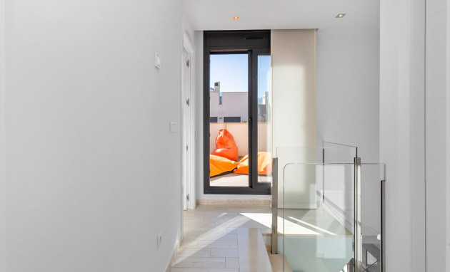 Herverkoop - Villa - Torrevieja - Sector 25