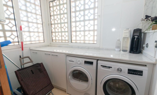 Herverkoop - Apartment - Torrevieja - Playa Del Cura