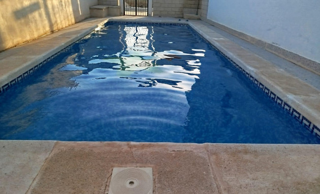 Herverkoop - duplex - Daya Nueva