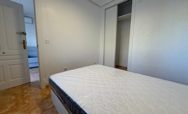 Herverkoop - Bungalow - Gelijkvloers - Torrevieja - Paseo maritimo