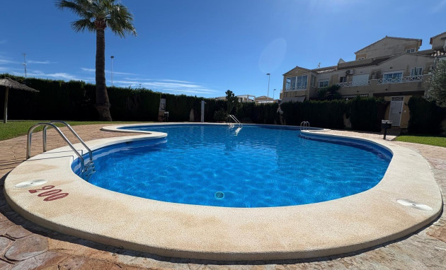 Herverkoop - Bungalow - Gelijkvloers - Torrevieja - Paseo maritimo
