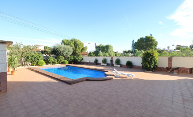 Revente - Villa - Torrevieja - Los Balcones - Los Altos del Edén