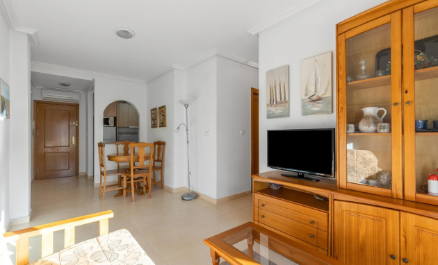 Herverkoop - Apartment - Torrevieja - Estacion de autobuses