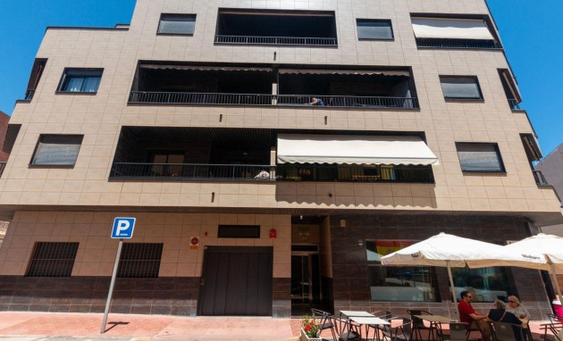 Herverkoop - Apartment - La Mata - La Mata - Town