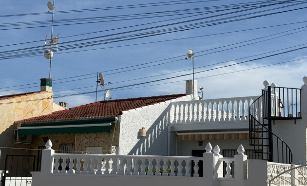 Herverkoop - Bungalow - Gelijkvloers - Torrevieja - Torretas