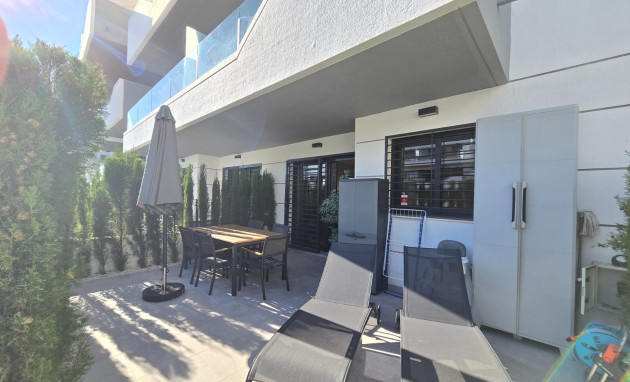 Herverkoop - Apartment / Flat * - Orihuela Costa - Villamartín *