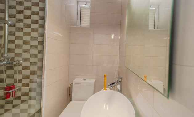 Herverkoop - Apartment - Torrevieja - Playa del cura