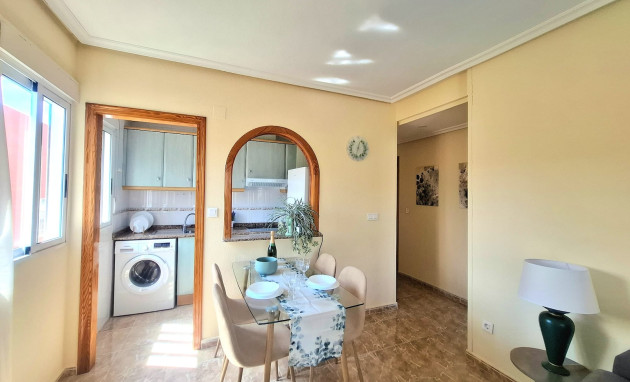 Herverkoop - Apartment - Torrevieja - Centro