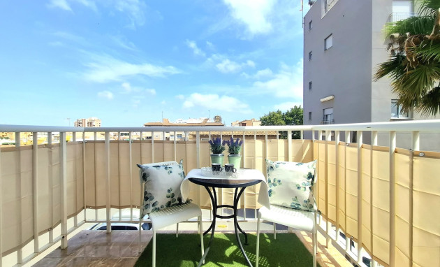 Herverkoop - Apartment - Torrevieja - Centro