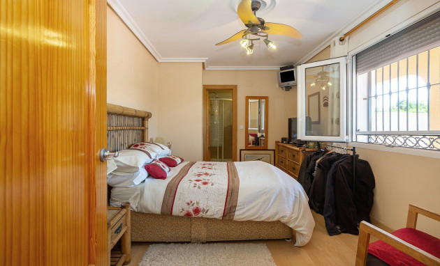 Revente - Villa - Torrevieja - Los balcones