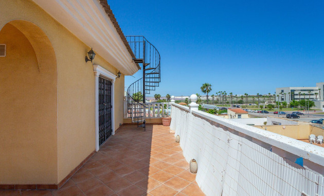 Revente - Villa - Torrevieja - Los balcones