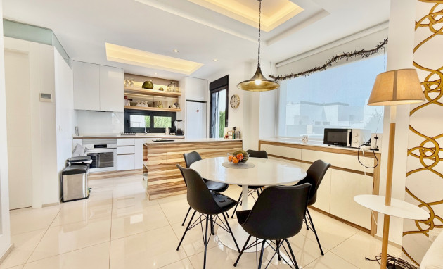 Herverkoop - Herenhuis - Ciudad Quesada - Doña Pepa