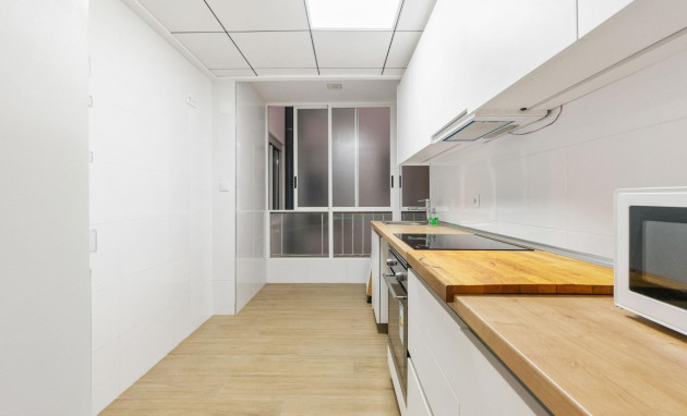 Herverkoop - Apartment - Torrevieja - Playa Del Cura