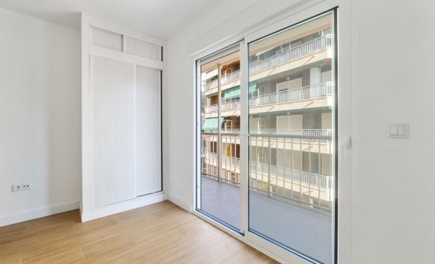 Herverkoop - Apartment - Torrevieja - Playa Del Cura