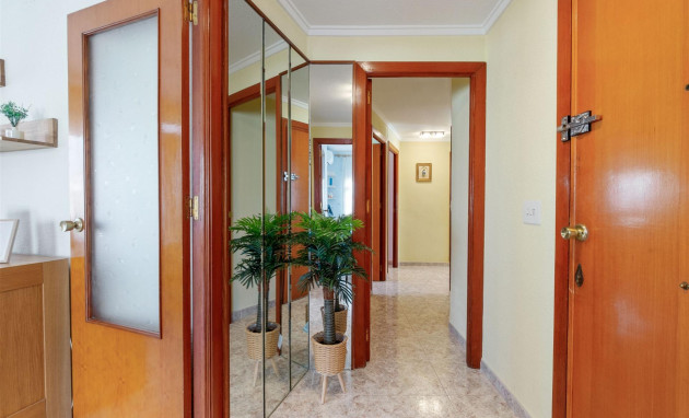 Herverkoop - Apartment - Torrevieja - Torrevieja - Centre