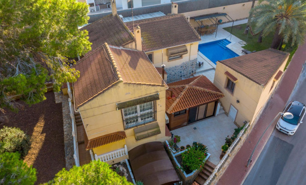 Herverkoop - Detached Villa - Torrevieja - Los Balcones