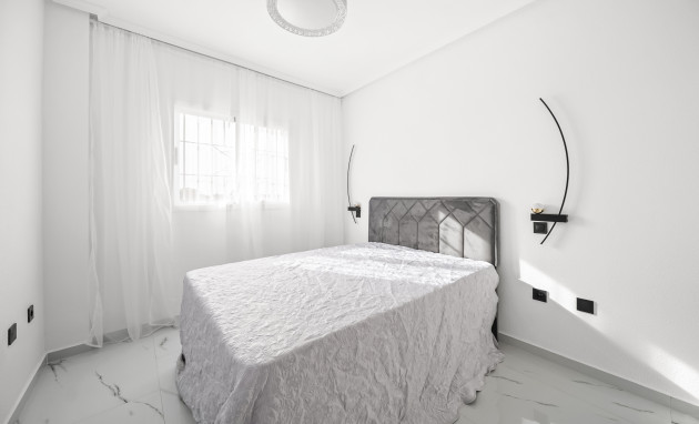 Herverkoop - Apartment - Orihuela Costa - Playa Flamenca