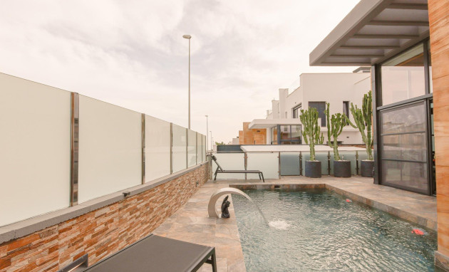 Herverkoop - Villa - Orihuela Costa - Lomas de Cabo Roig